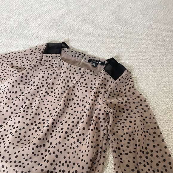 Nude Polka Dot Puffed Sleeves Blouse - Picture 3 of 6